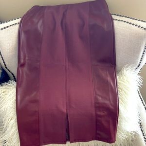 Size XS NWT faux leather pencil skirt